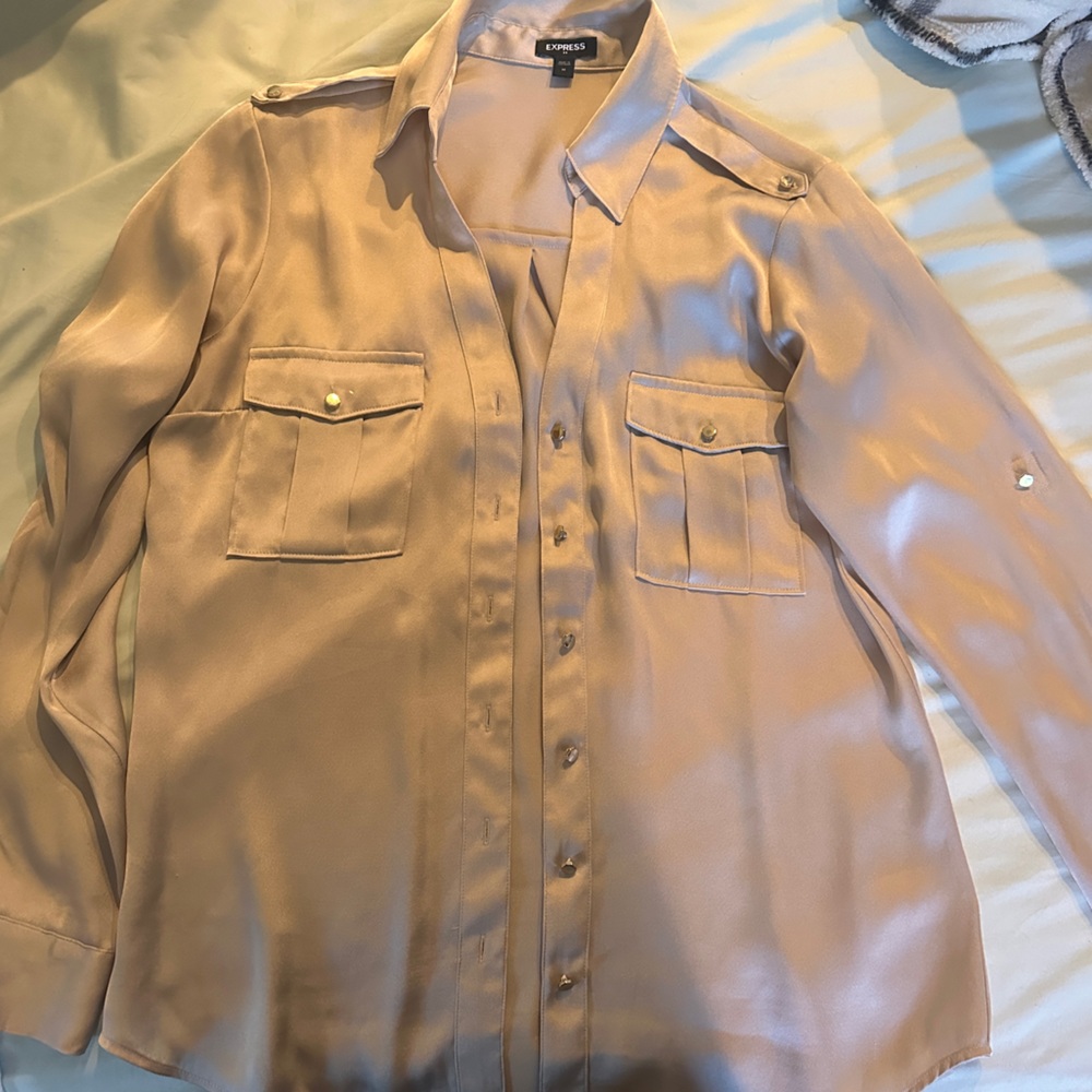 Express sateen button up blouse. - Picture 3 of 5